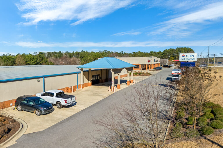 1671 Shug Jordan Pkwy 1