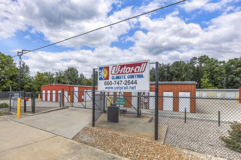 2 web or mls Haberlein 1804 E Hale Lake Rd Warrensburg MO 02