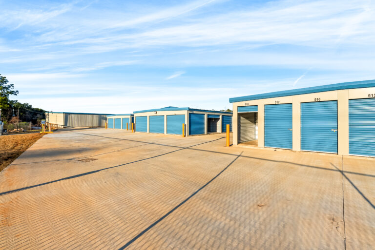 50 Auburn Lakes Rd 40